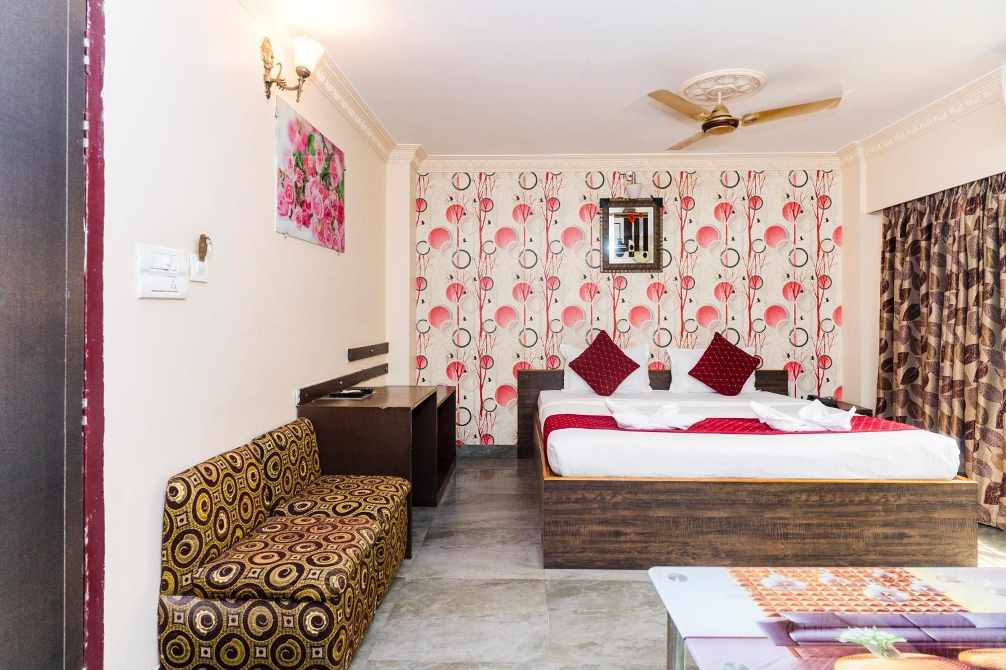 Apples Balaji Inn Siliguri Exterior foto